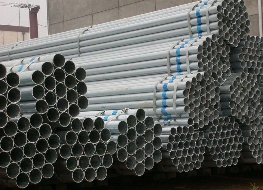 Круглая квадратная прямоугольная оцинкованная или смазанная маслом сварная стальная труба ERW для структурного и промышленного применения
