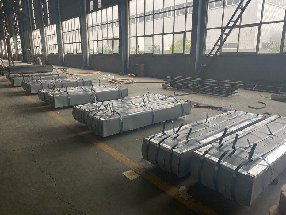 Полный твердый SGCH / G550 гофрированный оцинкованный кровельный лист с 40 ‰ 275 г / м2 цинковым покрытием для промышленных систем крыши и стен